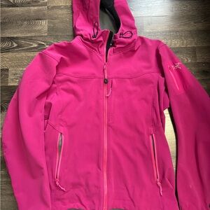 Women's Hot Pink Softshell Hooded Jacket